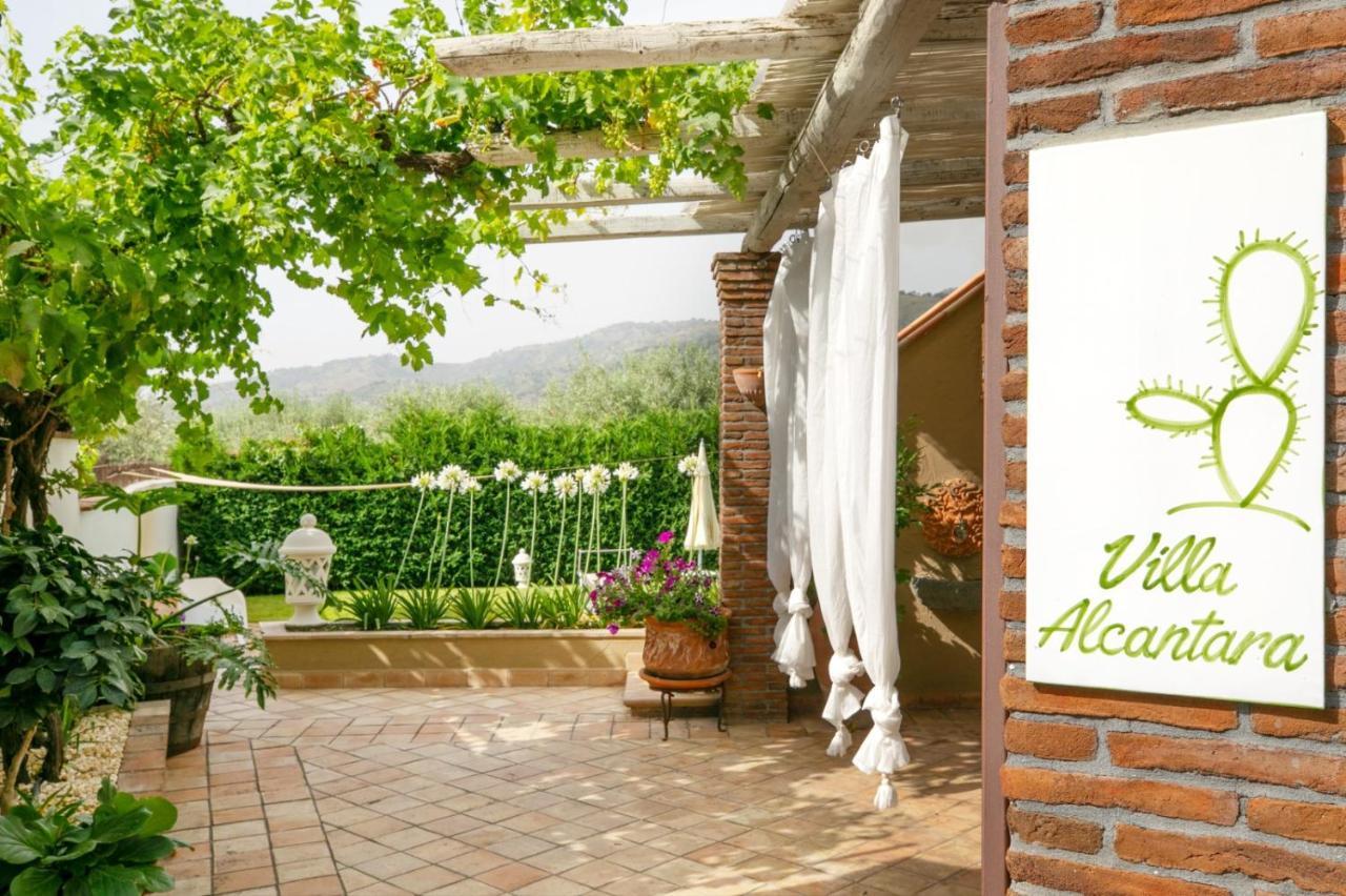 Villa Alcantara Di Charme Graniti المظهر الخارجي الصورة